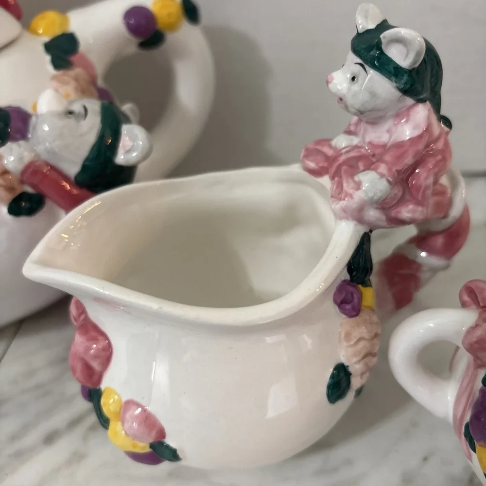 Cat Mouse Christmas 7 Pc Set Tea Pot Creamer Napkin Holder Lids Clock‎ Pink